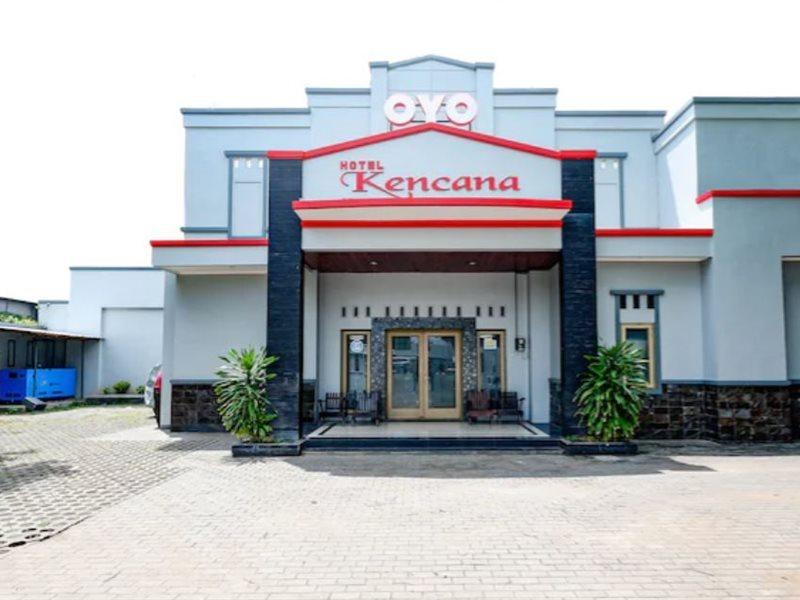 Super Oyo 2436 Hotel Kencana Tegal  Exterior foto