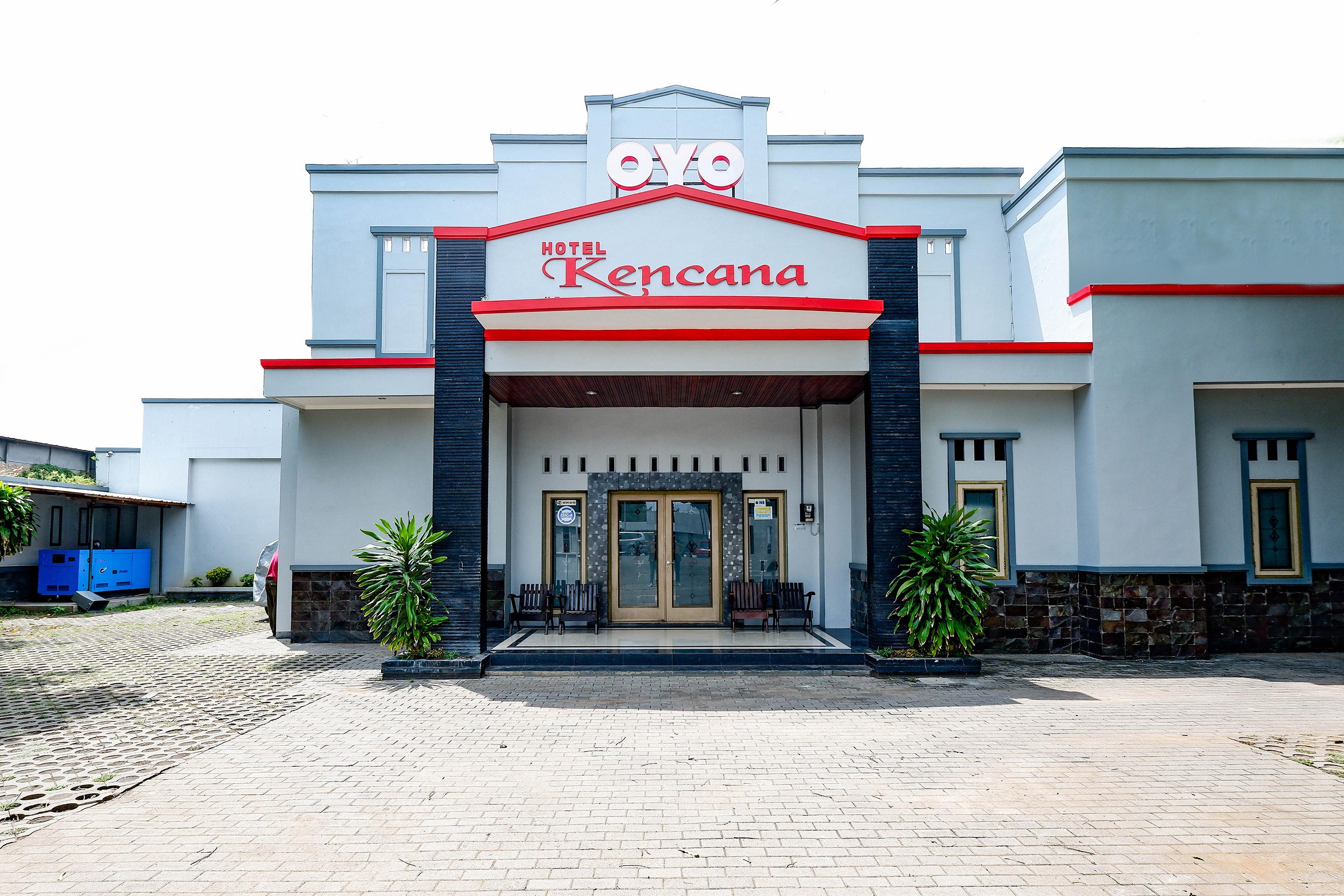 Super Oyo 2436 Hotel Kencana Tegal  Exterior foto